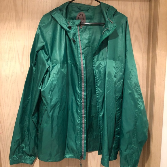 Sierra Designs Jackets & Blazers - Green metallic wind breaker.